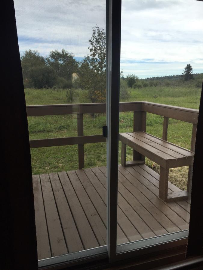 Bulldog Inns Sundre Exterior foto